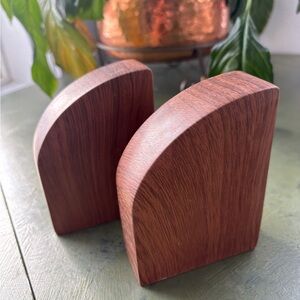 🧡 2/$15 🧡 Ceramic Wood Style Bookends